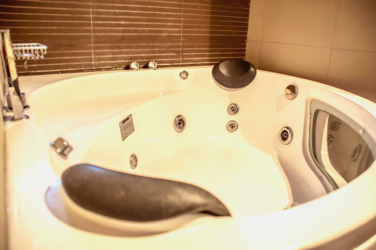 Kamares Suites Kalamata Extérieur photo